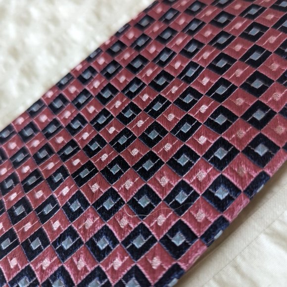 Nautica Pink and Blue Tie - Picture 2 of 4